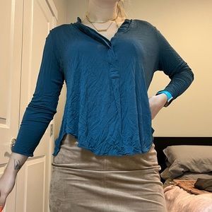 Aritzia Babaton shirt